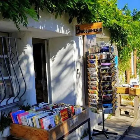 Maison De Village Et Jardin , A Sur Seudre Holiday home Mornac-sur-Seudre
